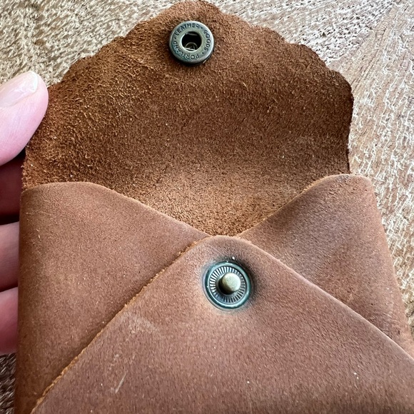 Portland Leather Goods Cocoa Daisy Envelope Wallet - Picture 2 of 2